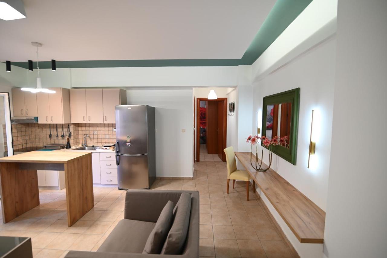 Appartement The Whole Packet A4 Center With Parking à Larissa Extérieur photo