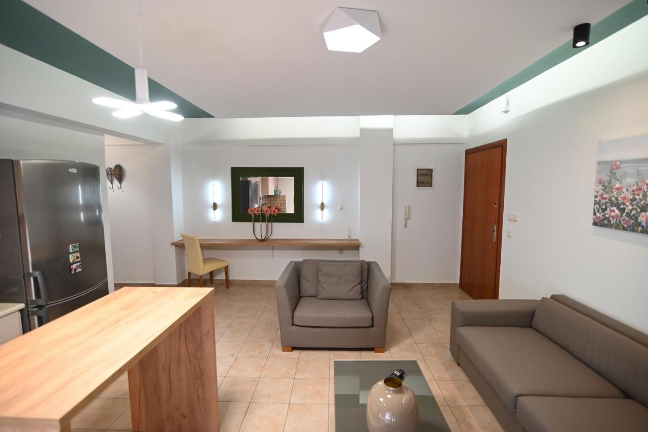 Appartement The Whole Packet A4 Center With Parking à Larissa Extérieur photo